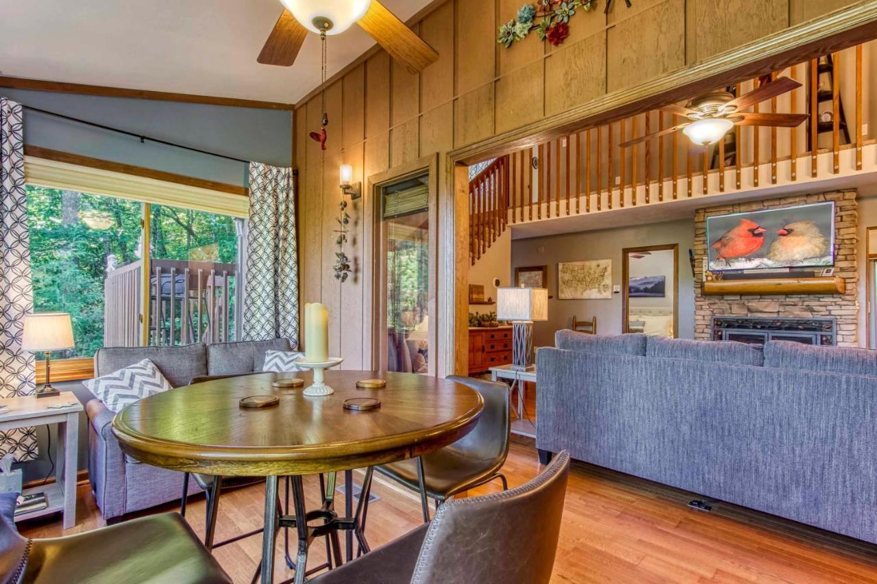 Cozy Cabin With Mountain Views Near Skylift Park! Гетлинбург Екстериор снимка