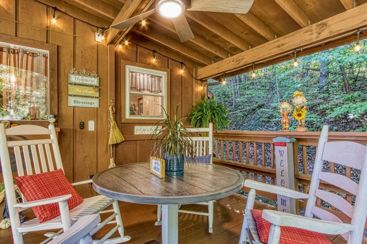 Cozy Cabin With Mountain Views Near Skylift Park! Гетлинбург Екстериор снимка